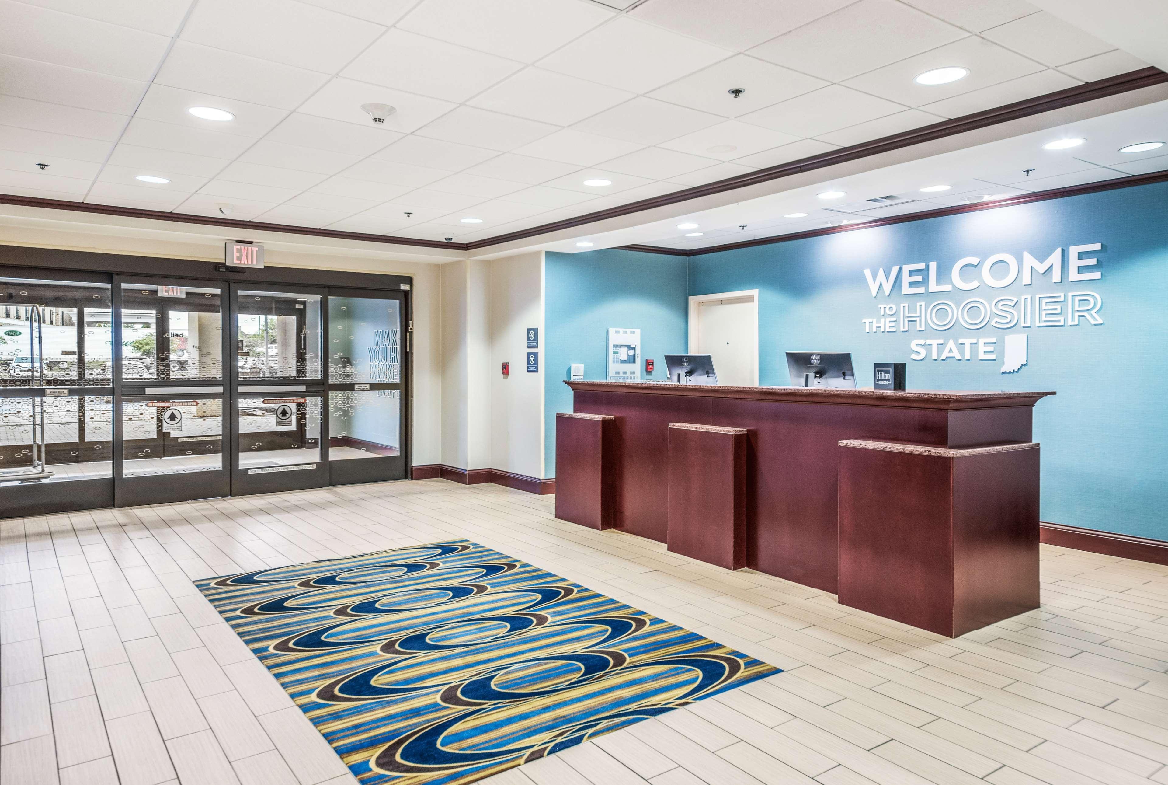 Hampton Inn Greenfield Eksteriør bilde