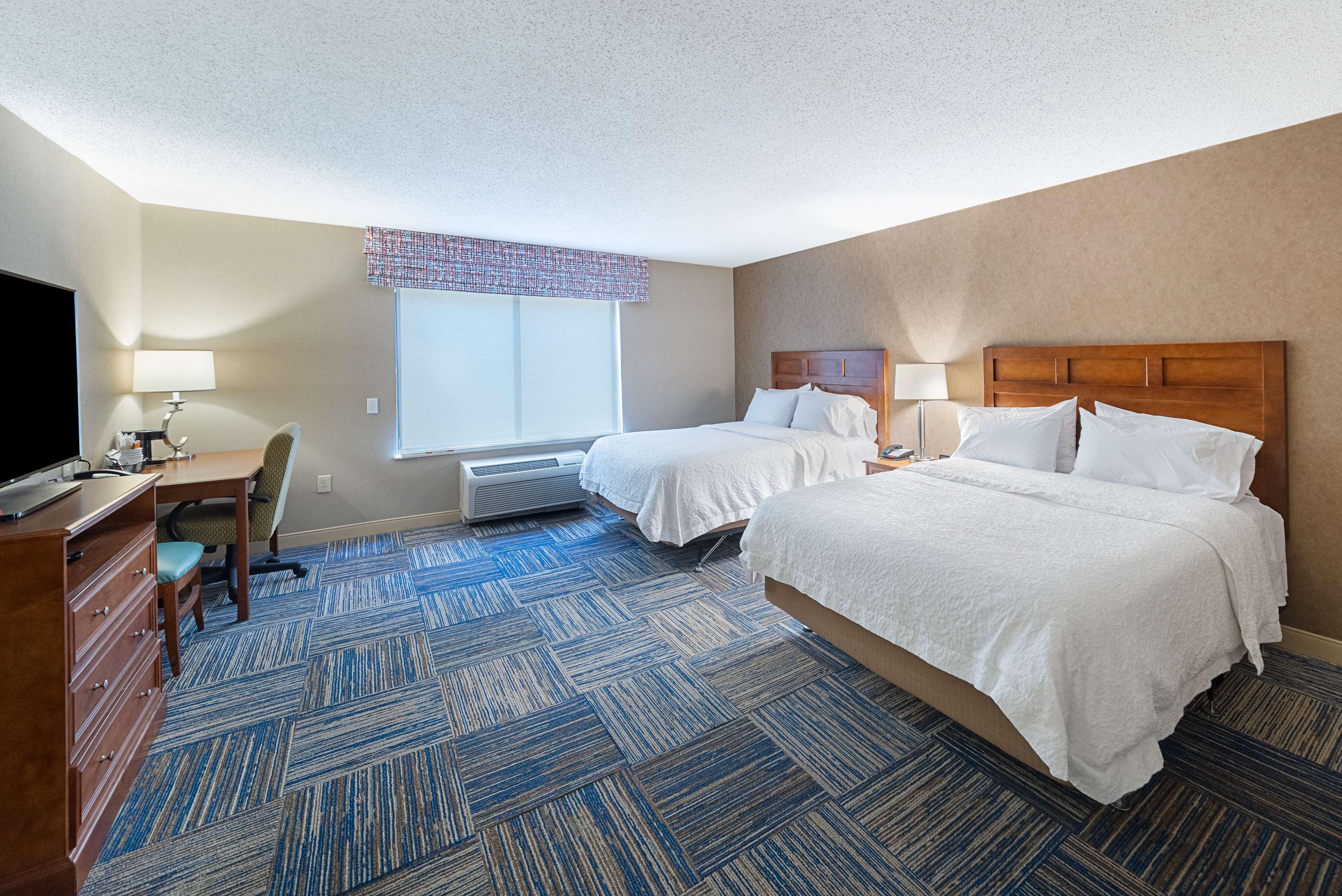Hampton Inn Greenfield Eksteriør bilde