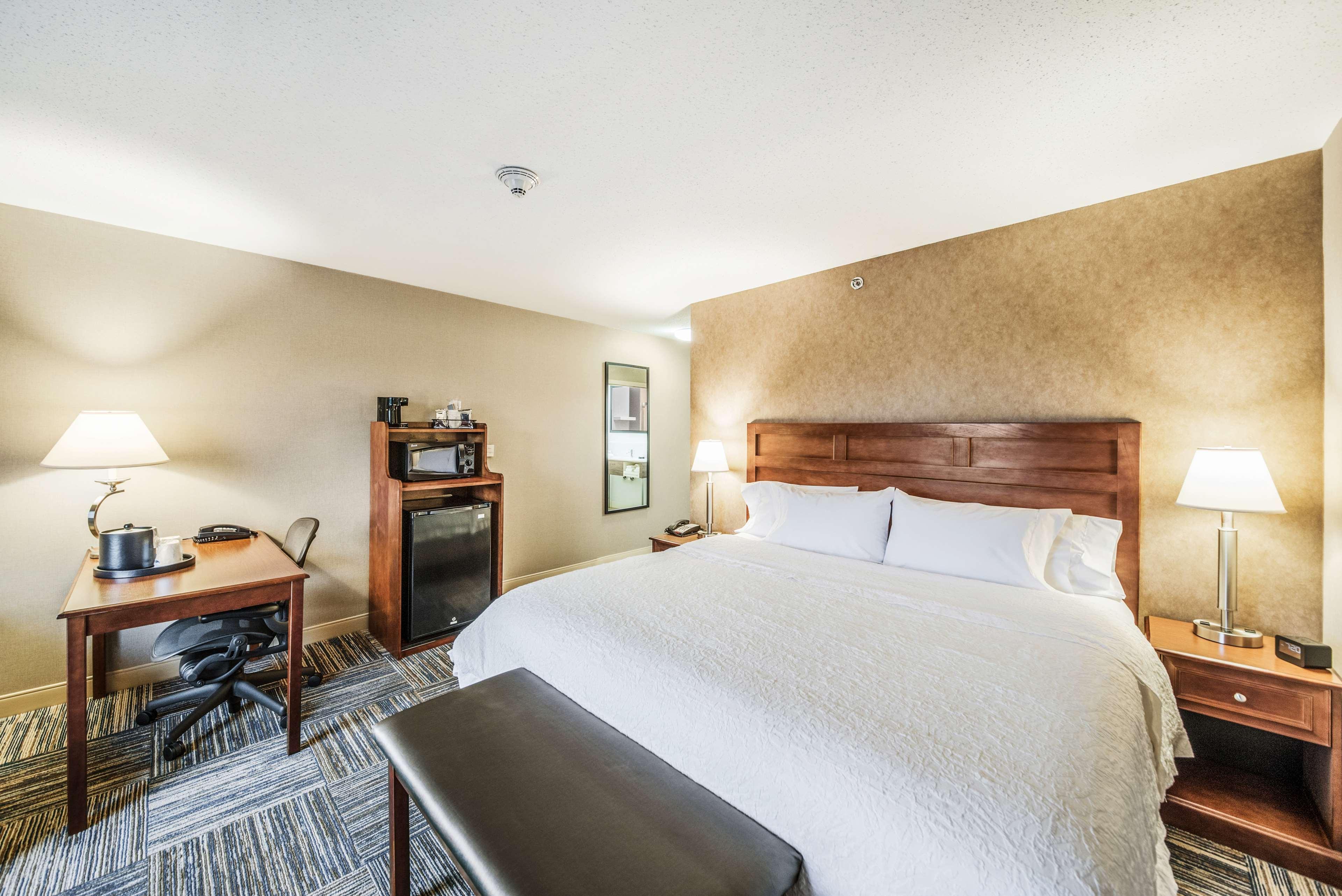 Hampton Inn Greenfield Eksteriør bilde