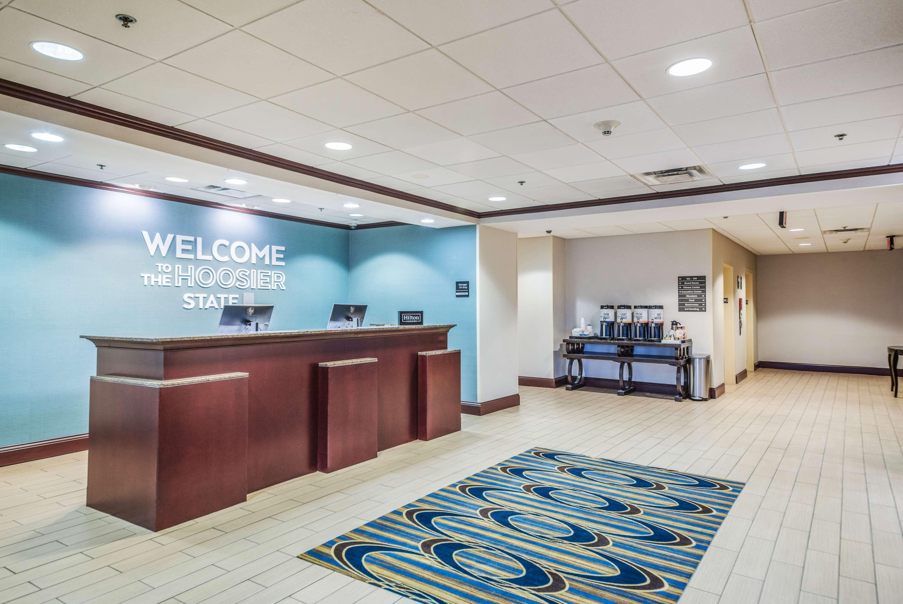 Hampton Inn Greenfield Eksteriør bilde