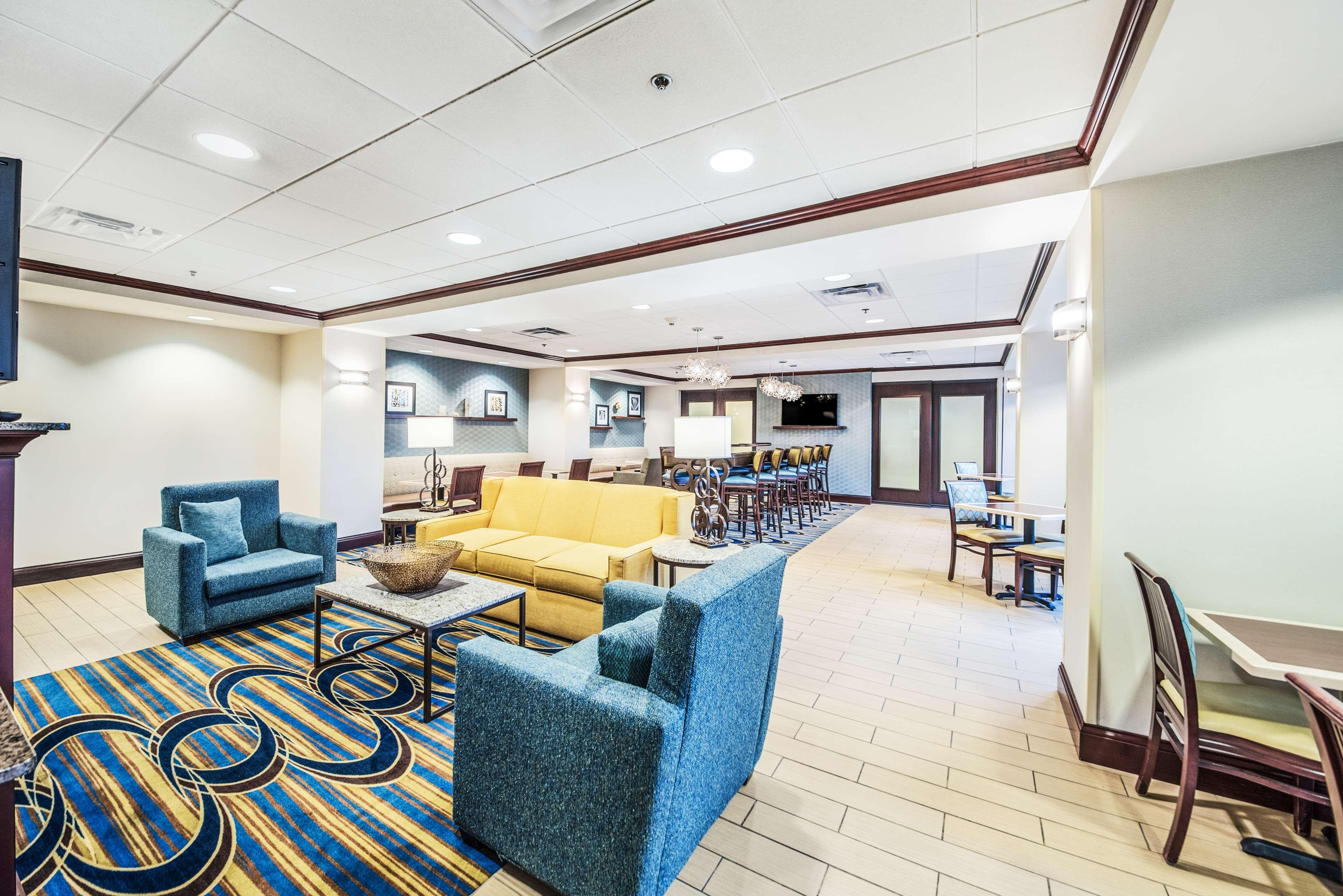 Hampton Inn Greenfield Eksteriør bilde