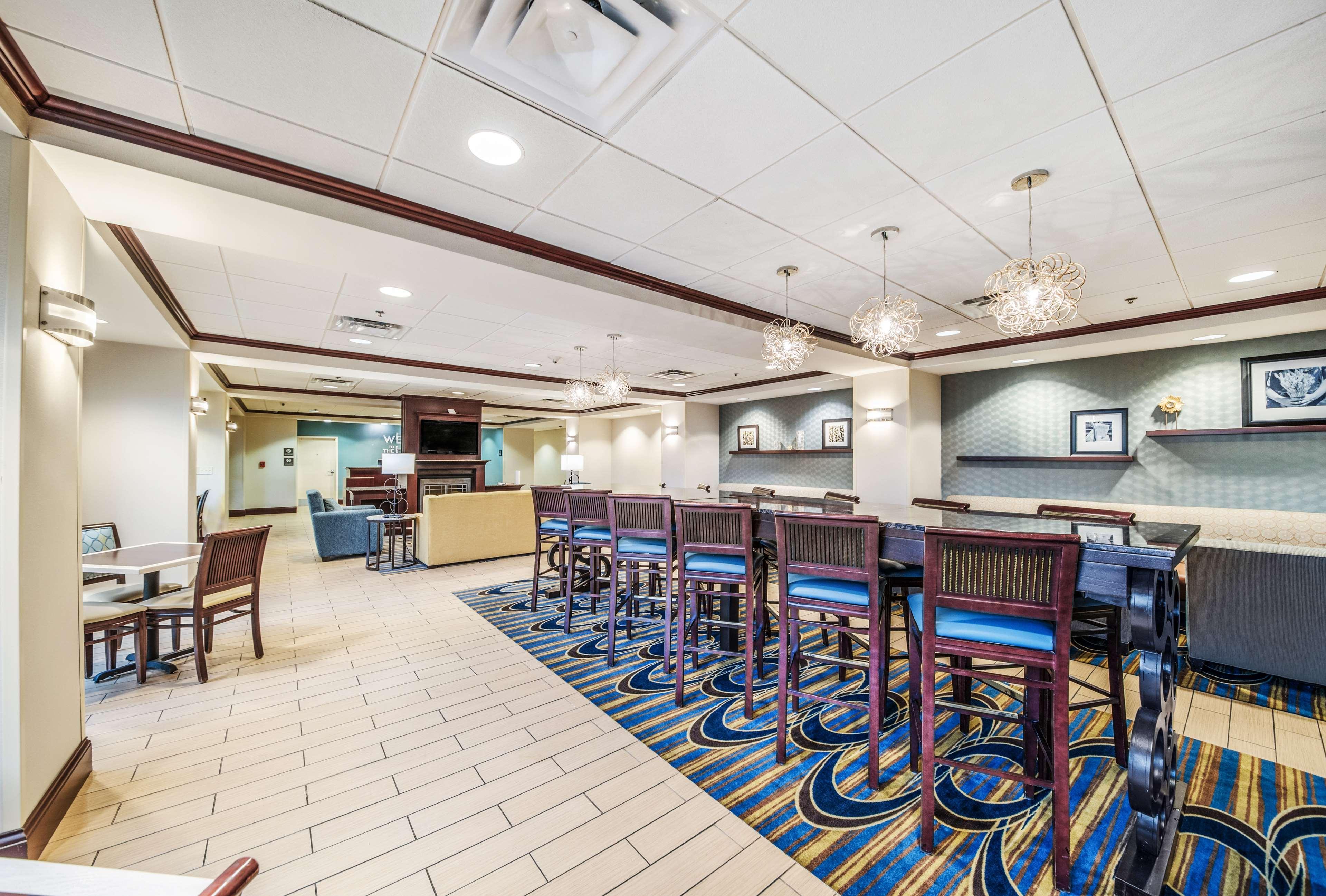 Hampton Inn Greenfield Eksteriør bilde