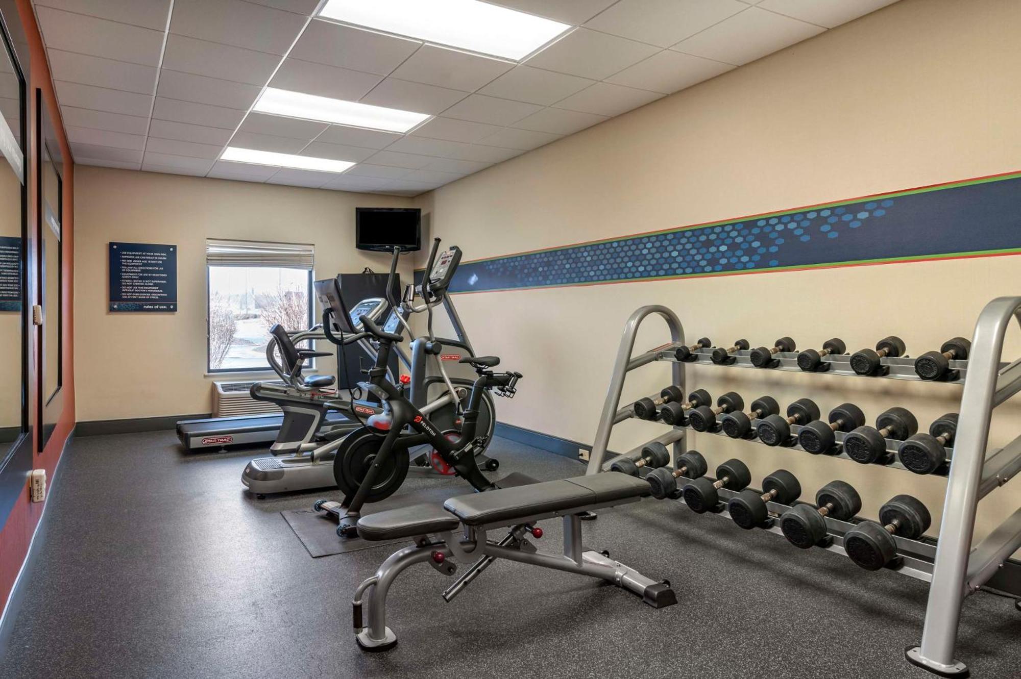 Hampton Inn Greenfield Eksteriør bilde