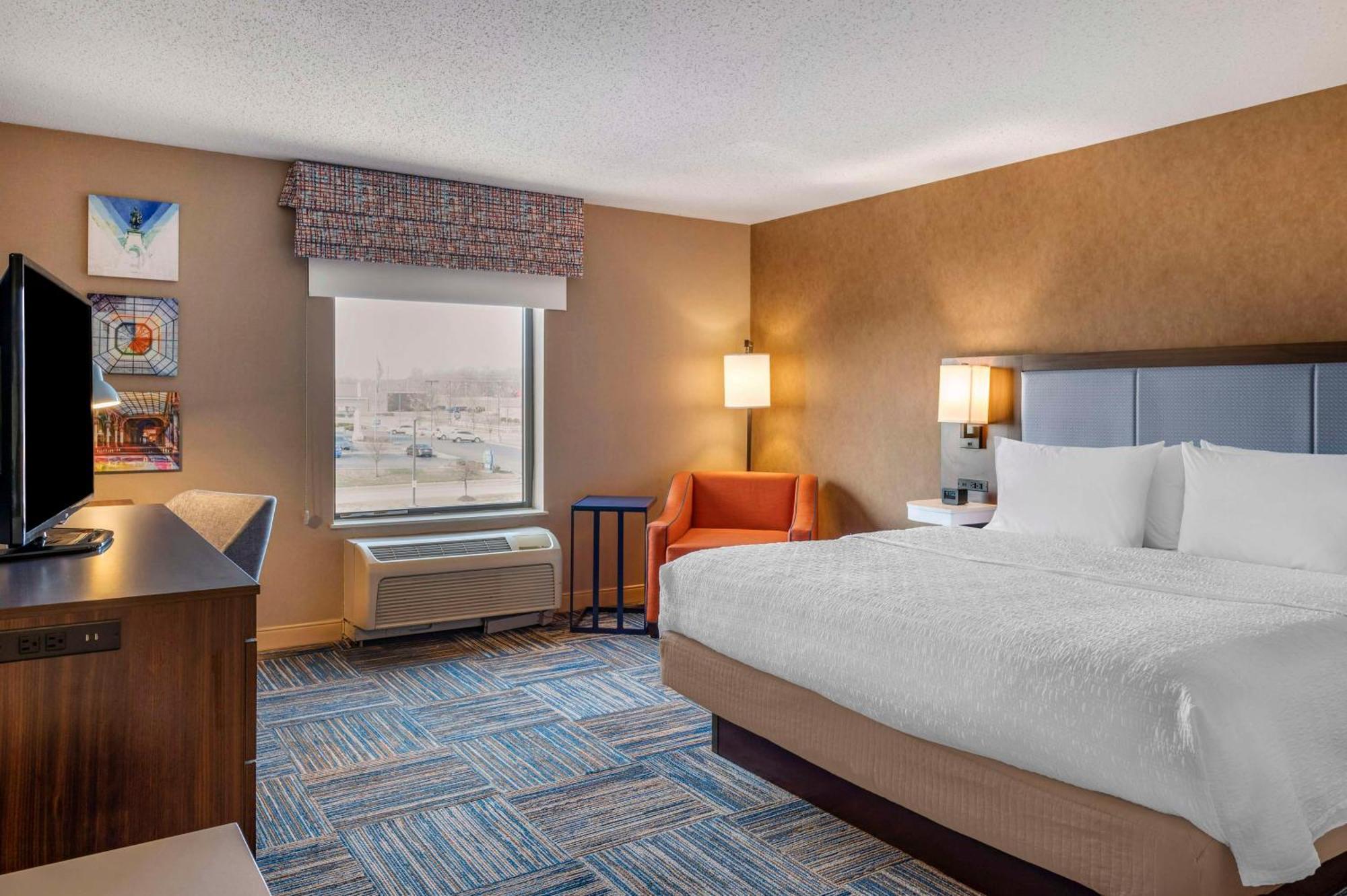 Hampton Inn Greenfield Eksteriør bilde