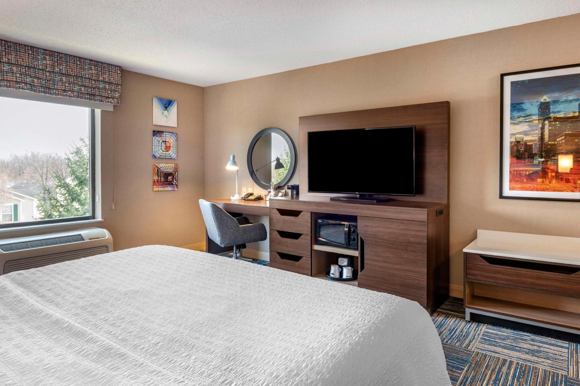 Hampton Inn Greenfield Eksteriør bilde