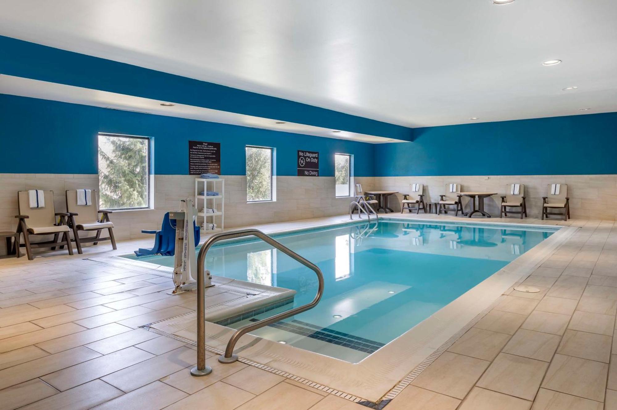 Hampton Inn Greenfield Eksteriør bilde